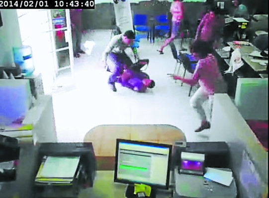 'Mi papá murió trabajando para darnos de comer”: hijo de guardia