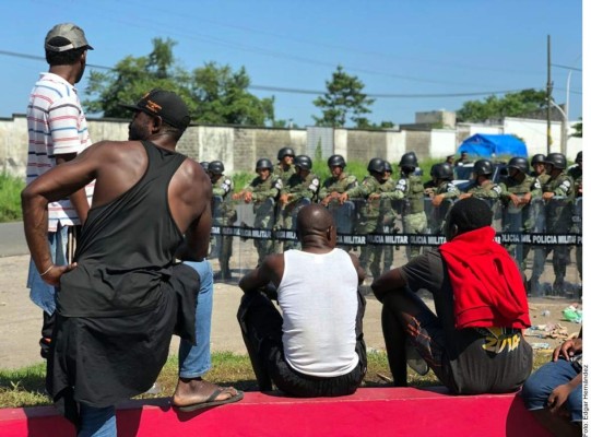 Desalojo de migrantes en sur de México deja dos heridos