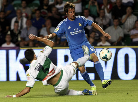 Cristiano Ronaldo da un triunfo polémico al Real Madrid en Elche