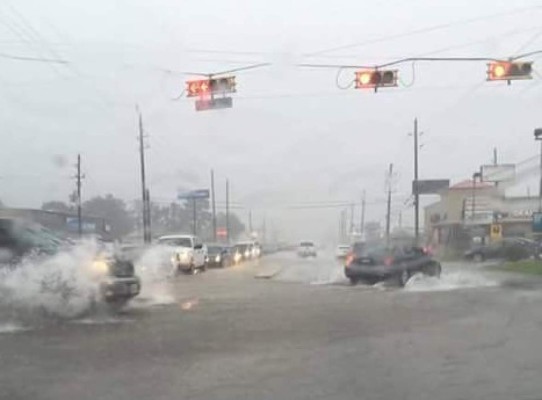 Preocupación por lluvias crece entre hondureños en Texas