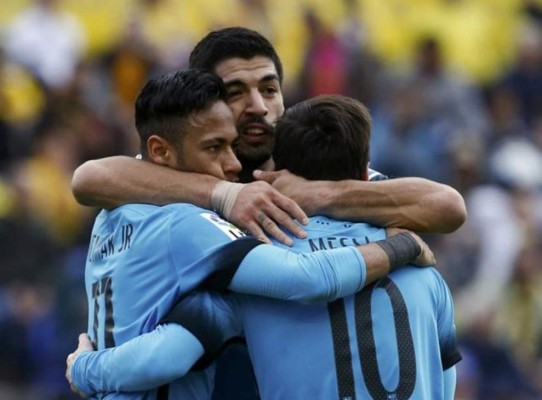 El Barcelona sufrió para vencer a Las Palmas pero sigue intratable