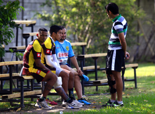 Cardozo estaría listo para el derbi frente a Marathón