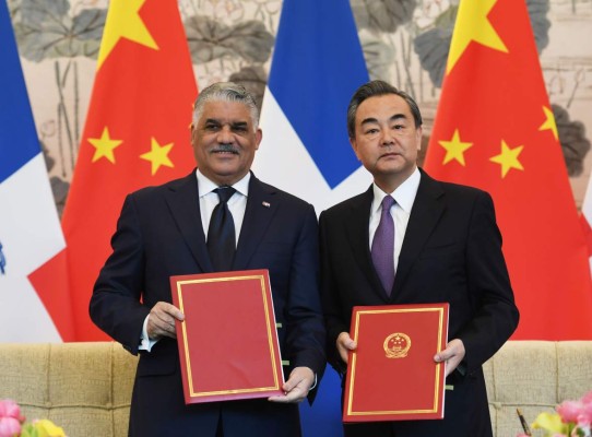 Taiwán acusa a China de comprar alianza de Dominicana por 3.000 millones