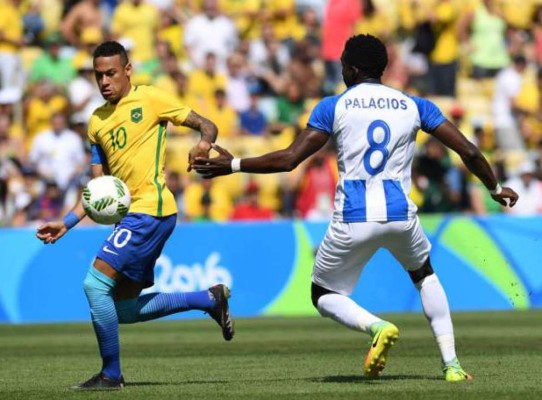 Palacios le pidió la camiseta a Neymar tras la paliza ante Brasil