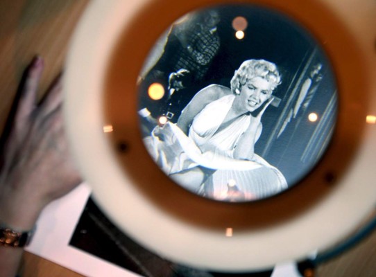 Revelan imágenes de un desnudo eliminado de Marilyn Monroe en 'Vidas Rebeldes'