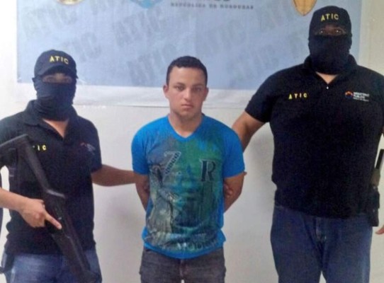 Detienen a militar acusado de violación de menor