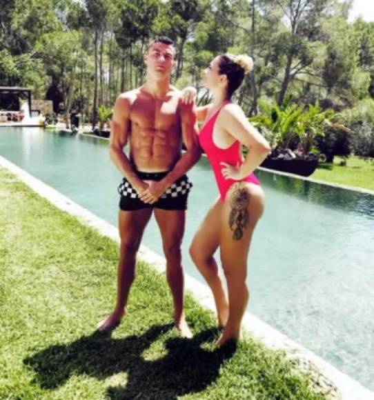 Katia tiene una muy buena relación con su hermano Cristiano Ronaldo.