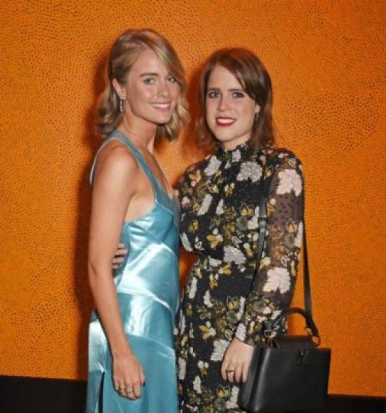 Cressida Bonas<br/><br/>Se espera que la otra famosa ex novia de Harry - que también también estuvo en la boda de este con Meghan Markle- estará allí para apoyar a Eugenie el 12 de octubre.