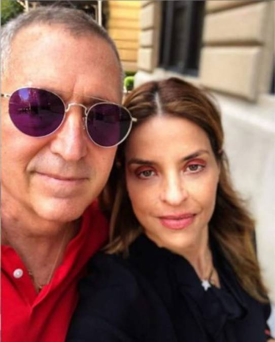 Desde que se alejó de las canchas y los negocios, su esposa, Rossana y el propio Jorge Vergara, compartieron algunas fotos en sus redes sociales de su vida en Nueva York.