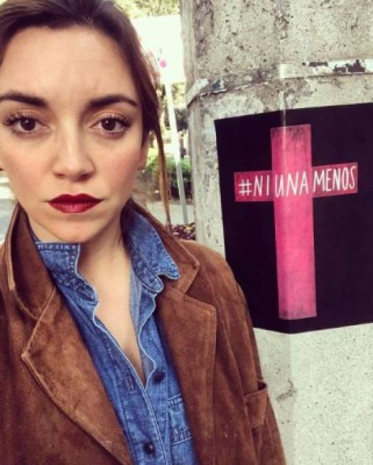 Regina nació con el talento en su sangre, pues es hija del actor Roberto Blandón, conocido ampliamente por su trabajo en telenovelas mexicanas.