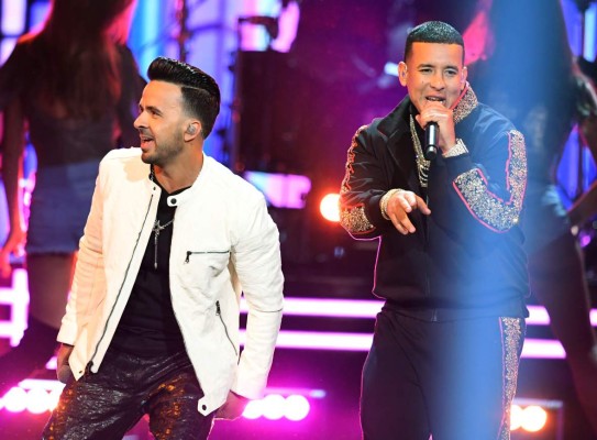 Luis Fonsi y Daddy Yankee le ponen el toque latino a los Grammy 2018