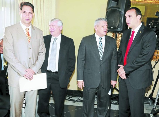 Presidente de Honduras oficializa portabilidad numérica