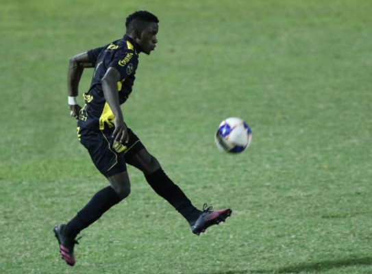 Franklin Flores es convocado a la selección de Honduras; Michaell Chirinos fuera de la Copa Oro