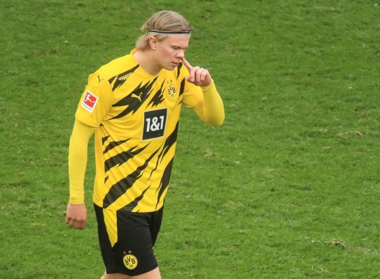 Haaland habló sobre su futuro y tuvo palabras sobre Messi y Cristiano Ronaldo