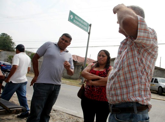 Motociclista muere tras ser embestido por carro