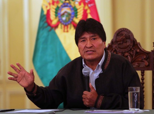 Evo Morales le dice a Trump que cierre Guantánamo y no se entrometa en otros países
