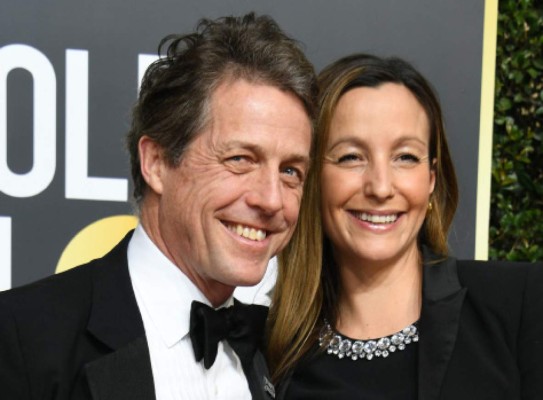 Hugh Grant es un hombre casado