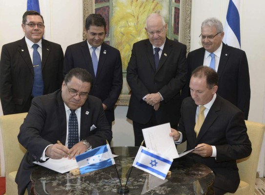 Israel y Honduras firman convenio para ampliar cooperación