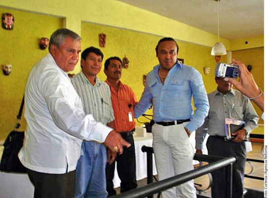 Cura estafa a fieles y hasta al obispo