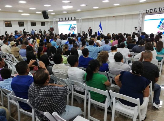 Gobierno lanza plan de mejoramiento de infraestructura de escuelas