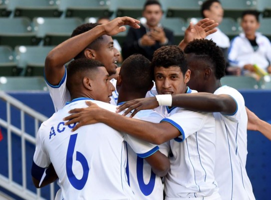 'Choco' Lozano enciende la ilusión olímpica y Honduras debuta con triunfo