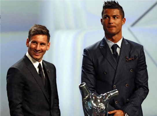 Hasta Cristiano Ronaldo felicitó a Messi por su premio