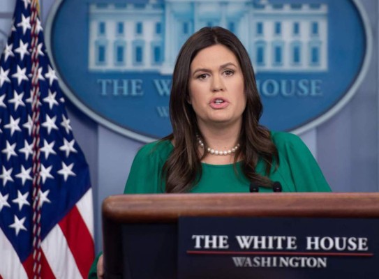 Trump anuncia que Sarah Sanders deja su cargo como portavoz de la Casa Blanca