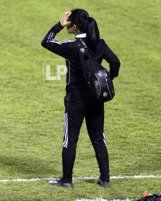 La mujer forma parte del cuerpo técnico del Seattle Sounders.