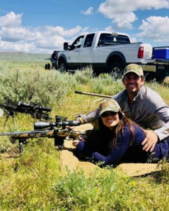 Trump Jr. también comparte su afición por la caza con su nueva novia, la periodista Kimberly Guilfoyle.