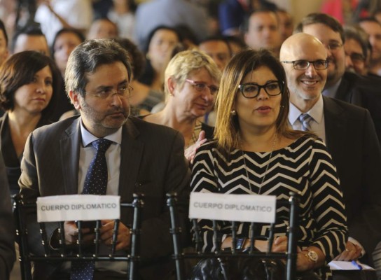 En dos meses llegan fiscales y forenses de la Maccih