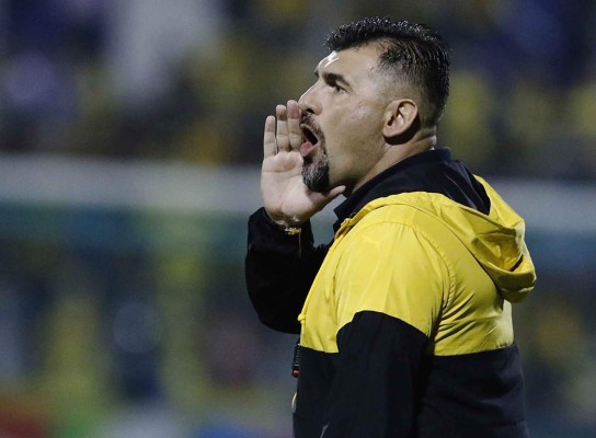 Tato' García sobre su renuncia: 'El motivo principal es el desgaste'