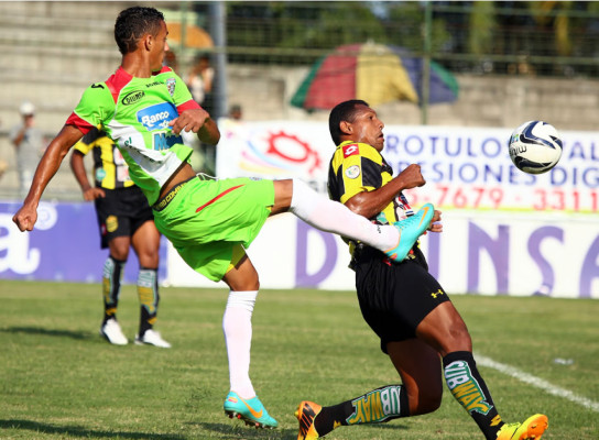 Histórica goleada del Real España al Marathón en un derbi polémico