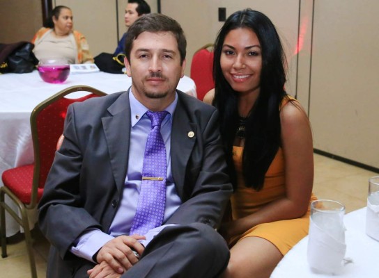 Club de Leones San Pedro Sula Fraternidad se reúne