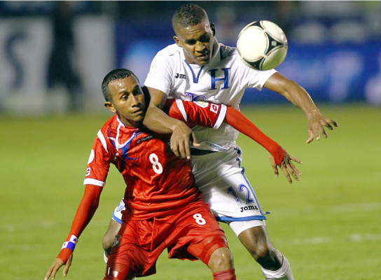 Honduras cede un empate, pero queda a un paso del Mundial