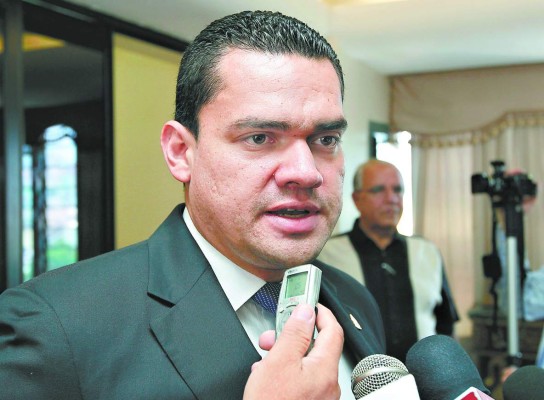 No procede juicio político, dice diputado nacionalista