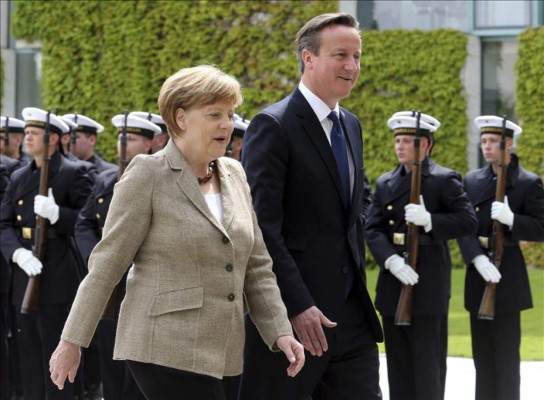 Primer Ministro británico dice que Blatter 'debe irse' de la FIFA