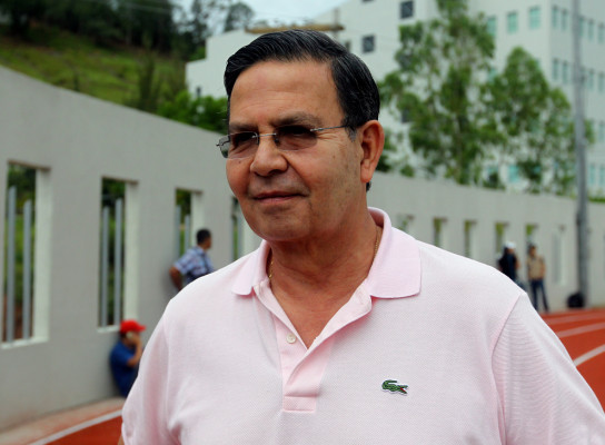 La Fenafuth entregan premios a clubes de la Liga Nacional