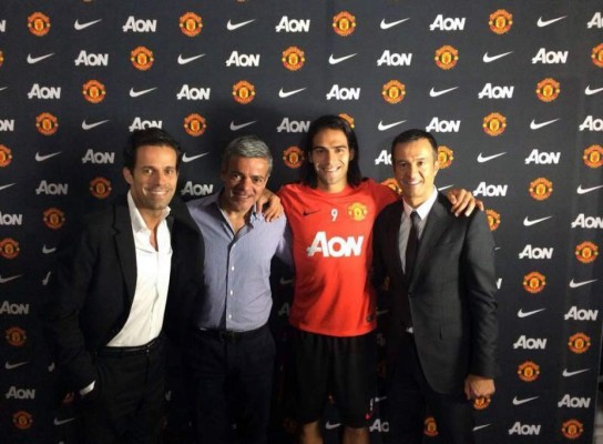 Manchester United confirma el fichaje de Radamel Falcao