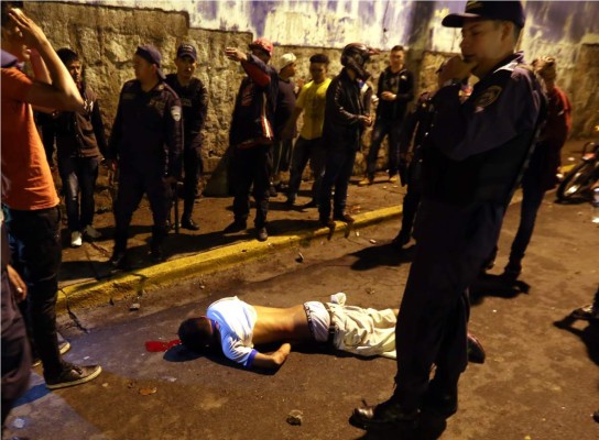Video: La brutal golpiza que recibió el aficionado olimpista
