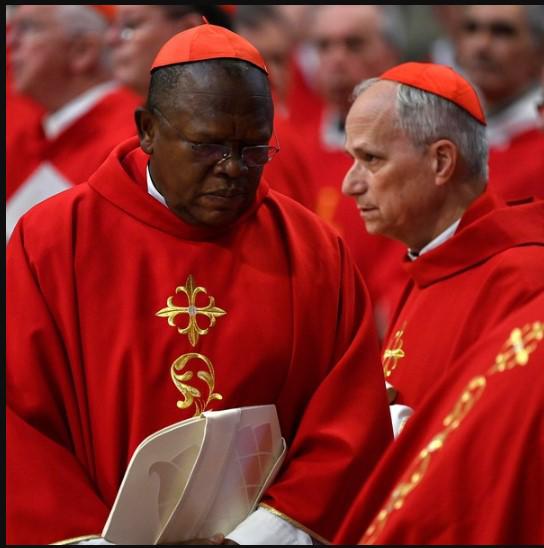 ¿Por qué León XIV, el nuevo Papa, habló en español en la plaza San Pedro?