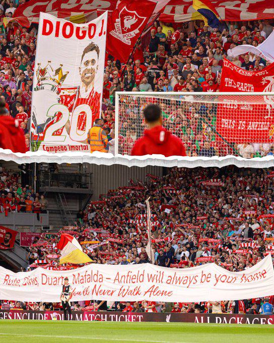 El impresionante homenaje a Diogo Jota y su hermano en Anfield