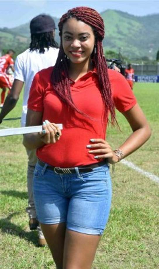 En Tocoa el partido estuvo bien engalanado.