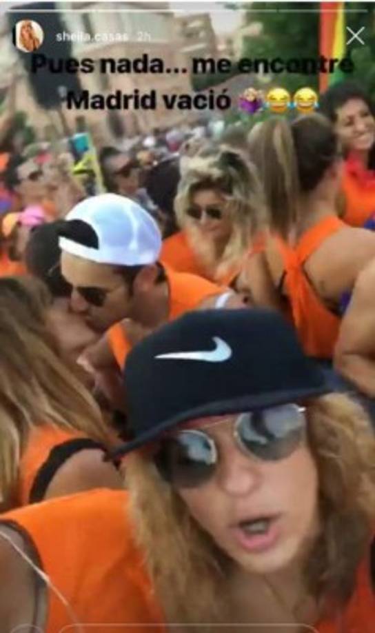 Los actores fueron captados en pleno beso durante la marcha del Orgullo Gay en Madrid en agosto pasado.