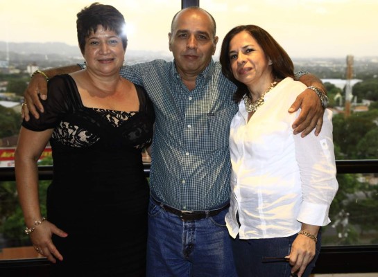 Tarde de festejo y recuerdos entre exalumnos del Intae