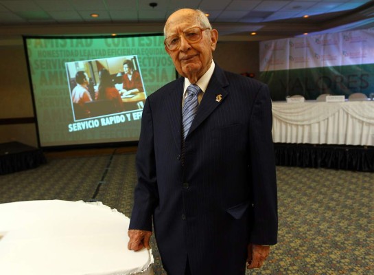 Jorge Bueso Arias: 'Soy el banquero más viejo”