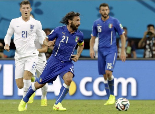 Italia se queda con el clásico mundialista gracias a Balotelli