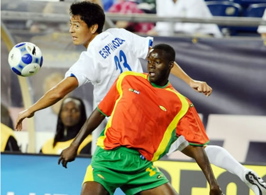 Honduras golea a Granada y pasa a cuartos de final