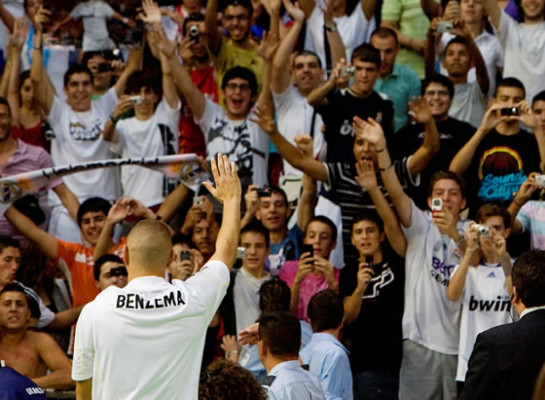 Benzema fue presentado por el Real Madrid