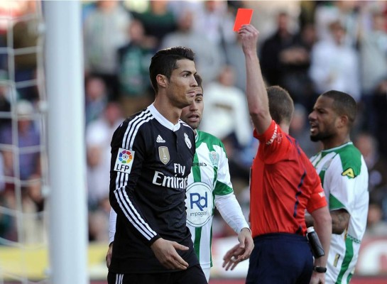 Cristiano Ronaldo podría perderse entre uno y tres partidos