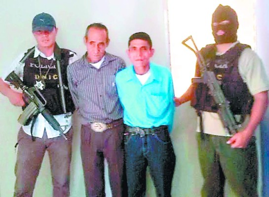 Por violación caen padre y su hijo en Santa Bárbara